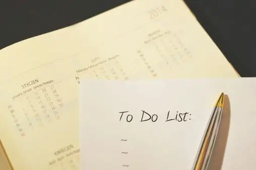 Daily and weekly English learning goals checklist