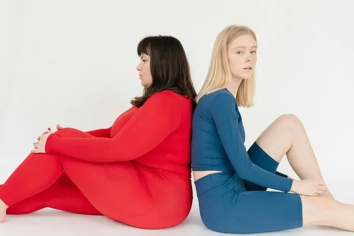 How To Dress Simple But Stylish 5 Dress to Complement Your Figure
